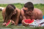 Диетолог предупредила о страшных последствиях проглатывания арбузных семечек
