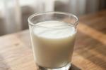Не опасно ли есть молочные и кисломолочные продукты на ночь? Не опасно ли есть молочные и кисломолочные продукты на ночь?