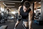 Диетолог Мухина пояснила, какой рацион соблюдать при силовых тренировках