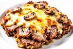Вкус сочетается с пользой: полезный рецепт мяса по-французски от диетолога