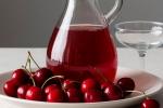 Польза и вред вишневого сока