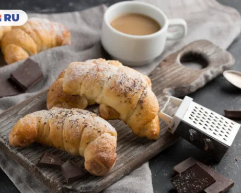 Любимый завтрак из Pinterest: чем рискуют любители круассанов с кофе