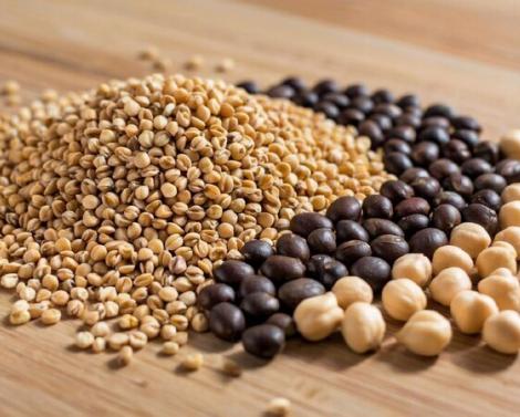 "Николаевская" каша: диетолог объяснила, как "дружат" между собой гречка, ячмень и нут 