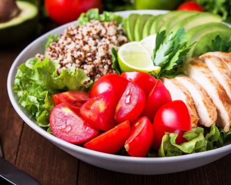 Делаю курицу с киноа по "ленивому" рецепту от диетолога Мухиной: ем и худею без вреда для здоровья и лишних манипуляций