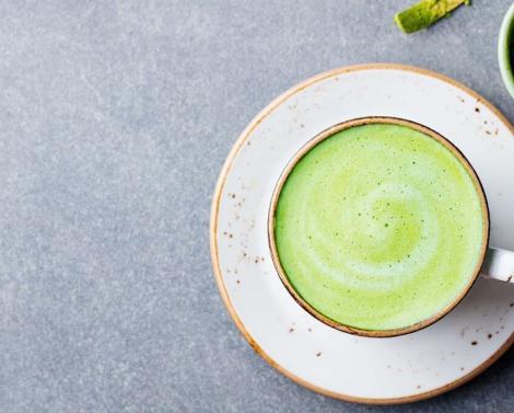 Перешла на матчу с зеленого чая, когда узнала от диетолога Мухиной о его особенностях: дело не только во вкусе и текстуре