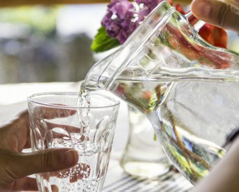 Врач Мухина объяснила, чем опасен избыток воды и как рассчитать свою норму Врач Мухина объяснила, чем опасен избыток воды и как рассчитать свою норму