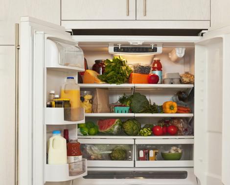 Диетолог объяснила, как правильно хранить продукты в холодильнике на праздники