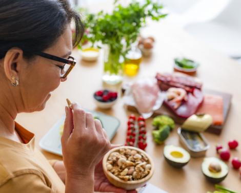 Диетолог Мухина объяснила, кому не стоит пробовать на себе кето-диету Диетолог Мухина объяснила, кому не стоит пробовать на себе кето-диету