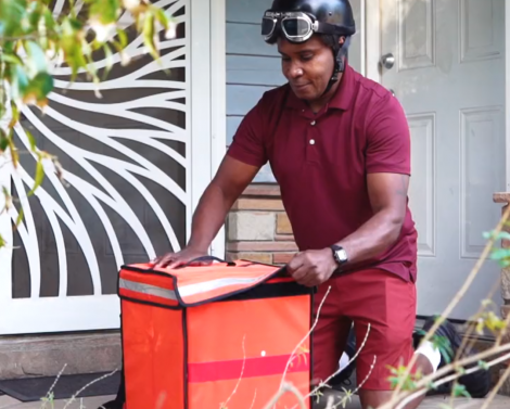 Что можно подхватить? Какие инфекции — от заказов, которые курьеры оставляют в подъезде на полу? Мы их потом заносим домой — с какой заразой?