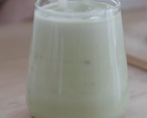 Скисает ли растительное молоко?